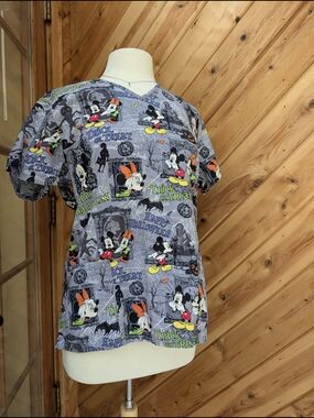 Halloween Mickey & Minnie Scrub Top V-Neck Top - Gray